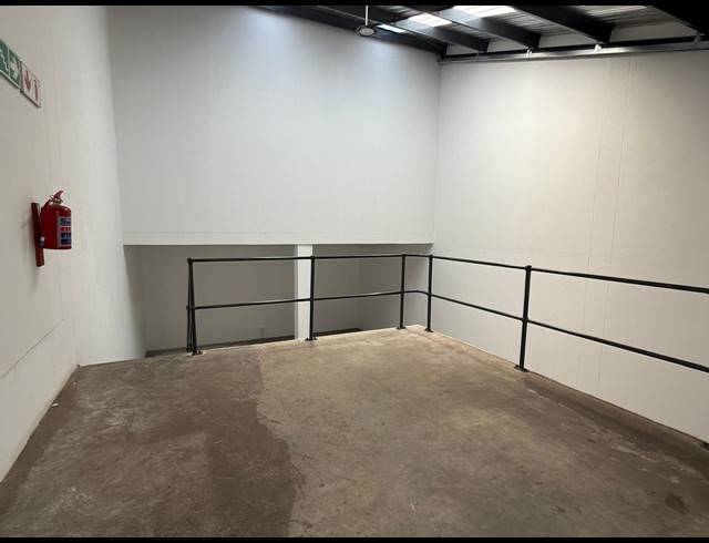 147M² WAREHOUSE FOR SALE IN BARBEQUE DOWNS